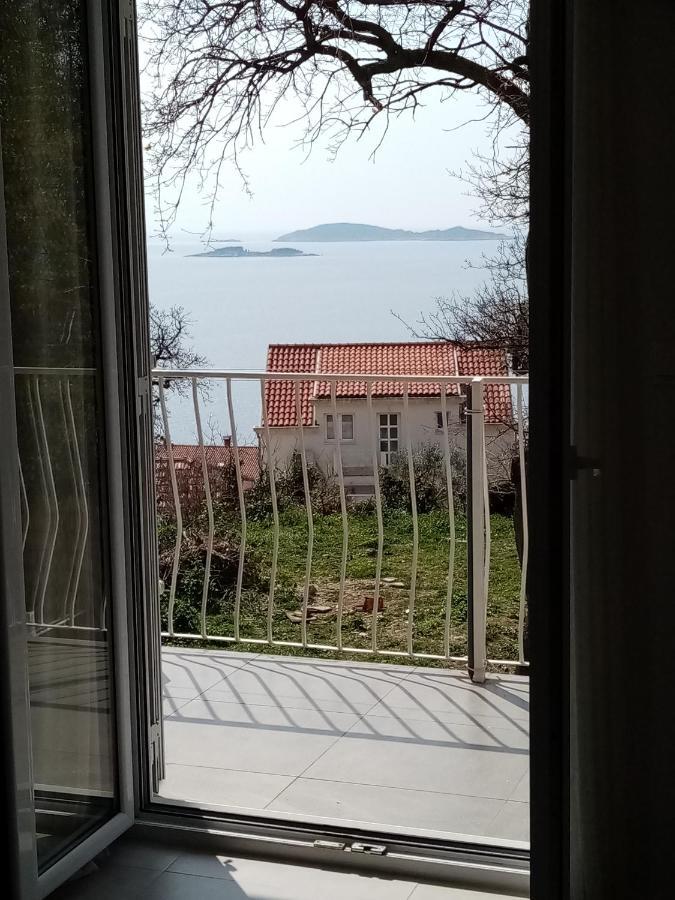 Apartament Dvosobni Apartman Luka Mlini Zewnętrze zdjęcie